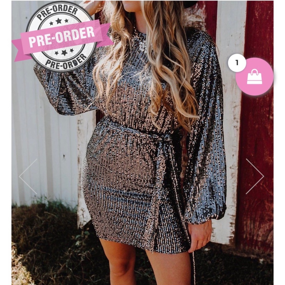 Sequin dress. Black silver balloon sleeve. Sequin dress